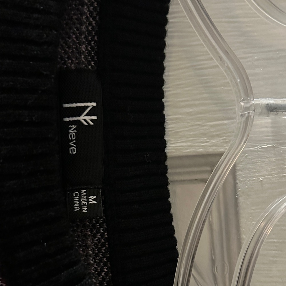Neve Black and Gray Knit Sweater